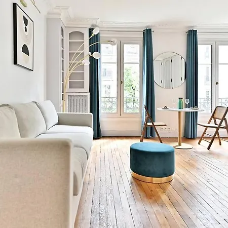 Apartment Haussmannien Lumineux Et Central- Ii Paris